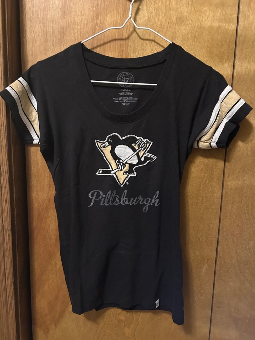 47 Brand Pittsburgh Penguins Black Short Sleeve Tee with Gold and White Accents